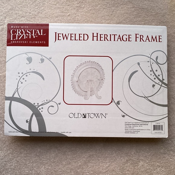New Old Town Heritage Frame and Gift Box Set Crystalized with Swarovski Elements - Picture 5 of 8